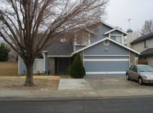 1552 Arnica Ln, Lancaster, CA 93535