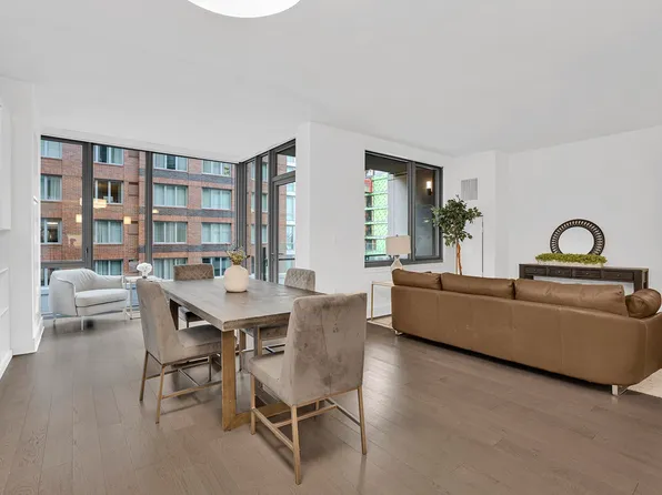 9 Avenue At Port Imperial image 9 of 50