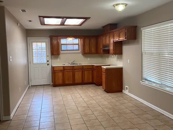 2105 Aruba Dr APT 3, Edinburg, TX 78541