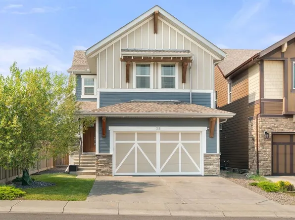 25 E Masters Park SE, Calgary, AB T3M 2B5