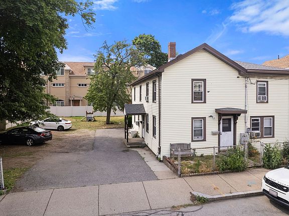 4th image of 35 Middle St