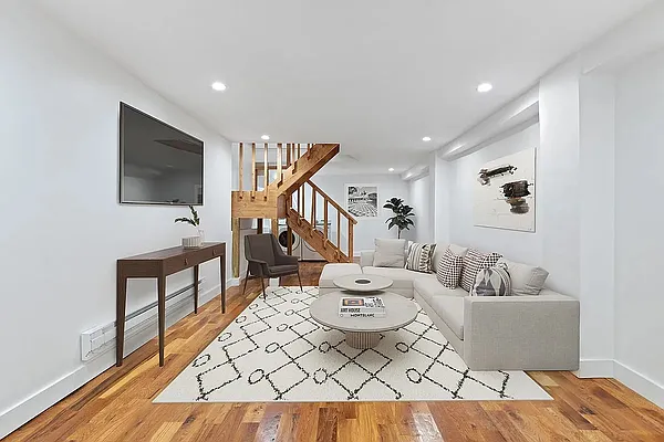 Rented by Freestone Property Group | media 2