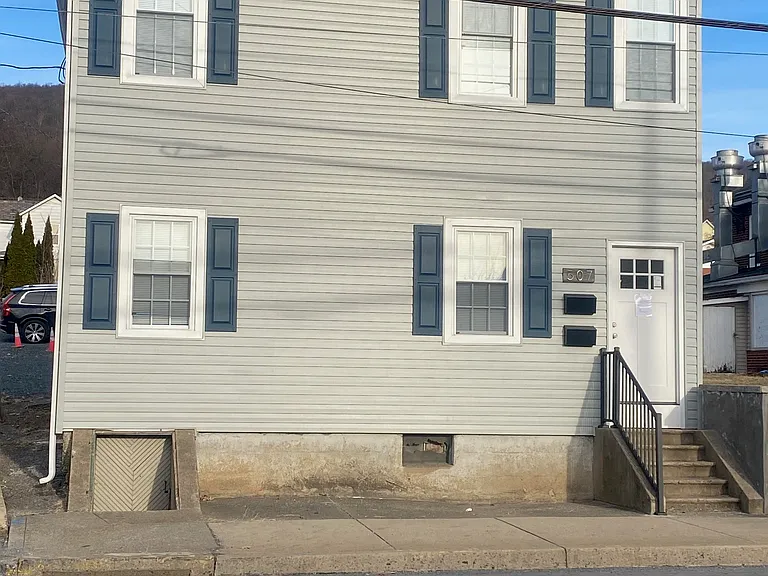 507 E Main St #2 — Photo 1