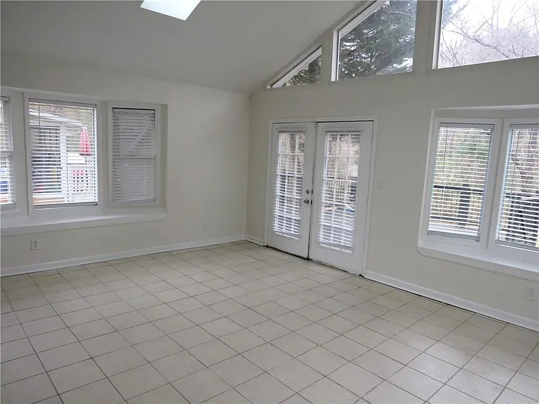 5673 La Fleur Trl — Photo 10