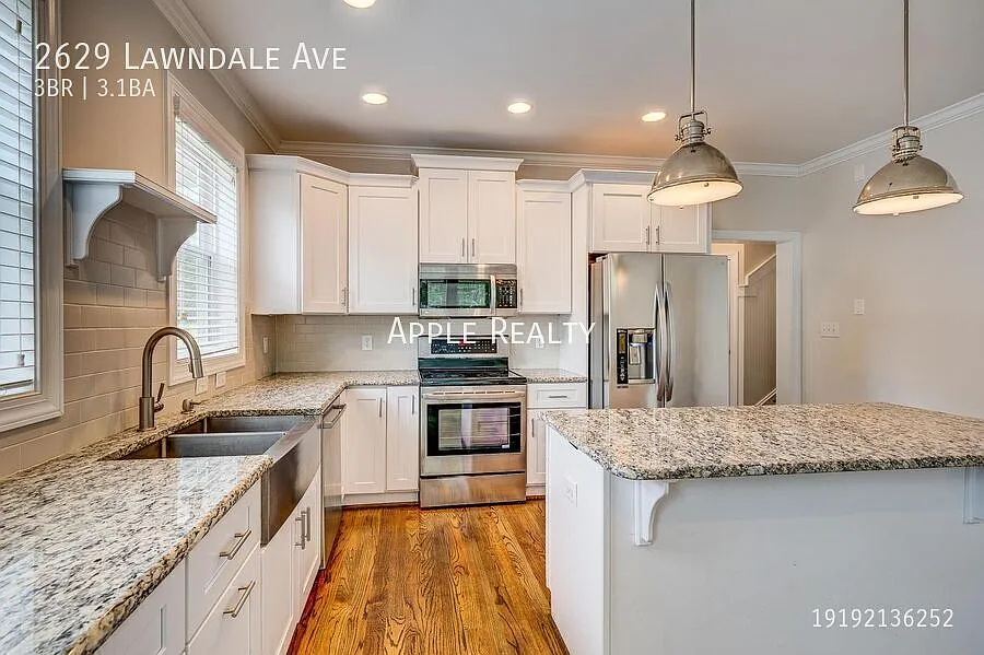 2629 Lawndale Ave - Available in September! Free 2-Week Move-In Special — Photo 4