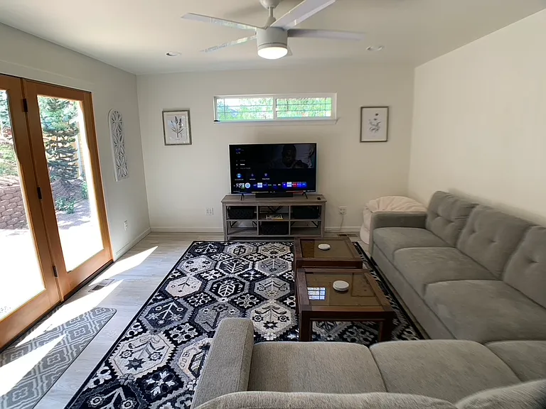 1702 SE Karena Ct — Photo 29