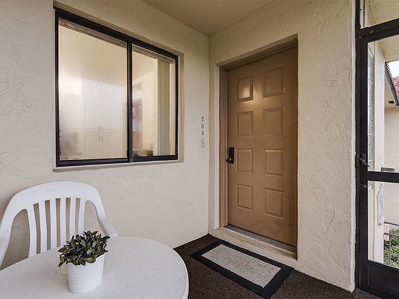 3rd image of 382 Lakeview Drive #203