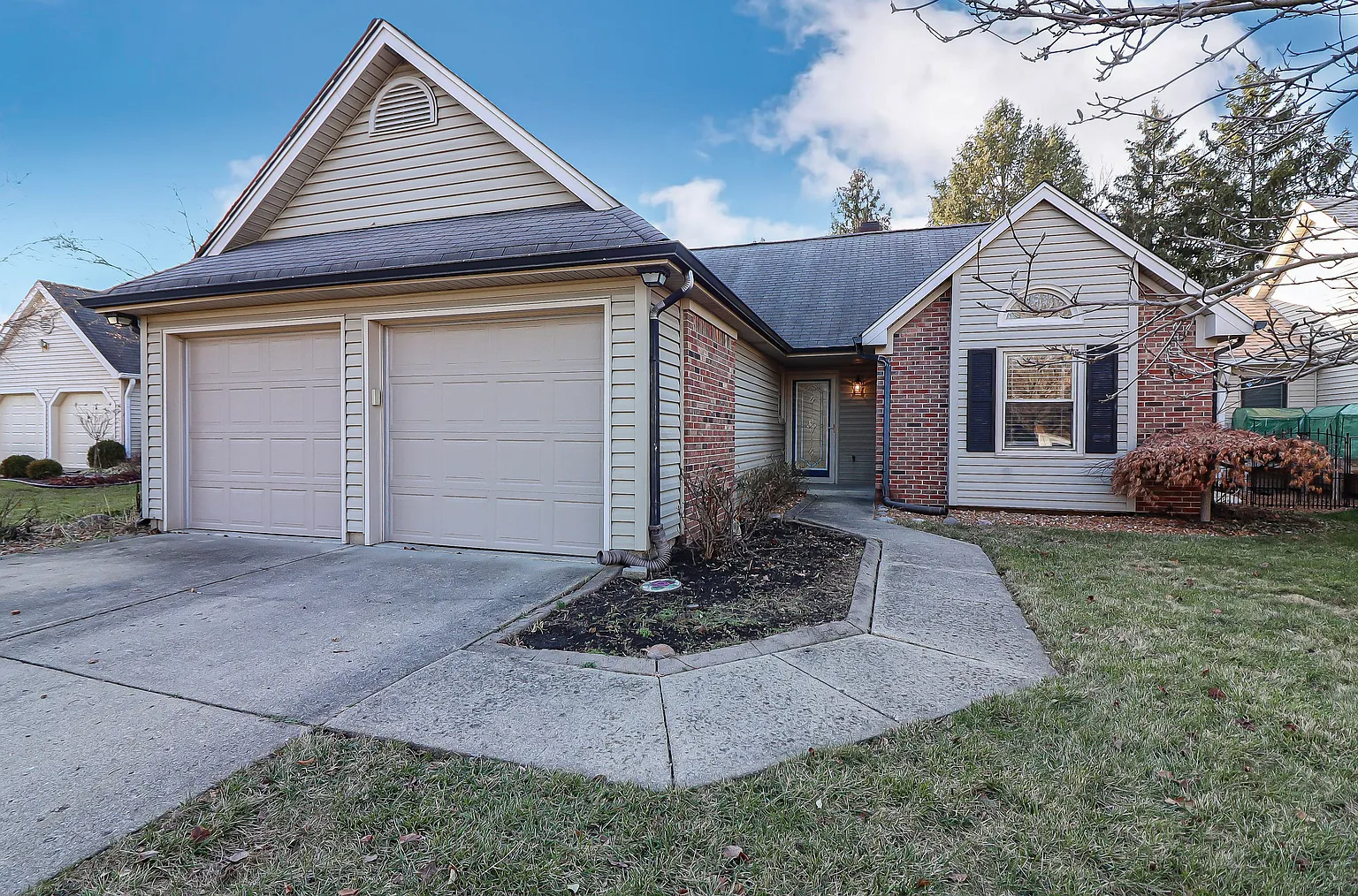 7614 Dora Ct photo 1