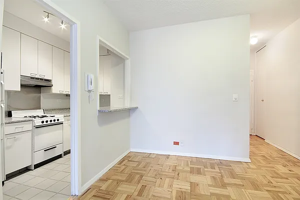 Rented by Corcoran | media 24