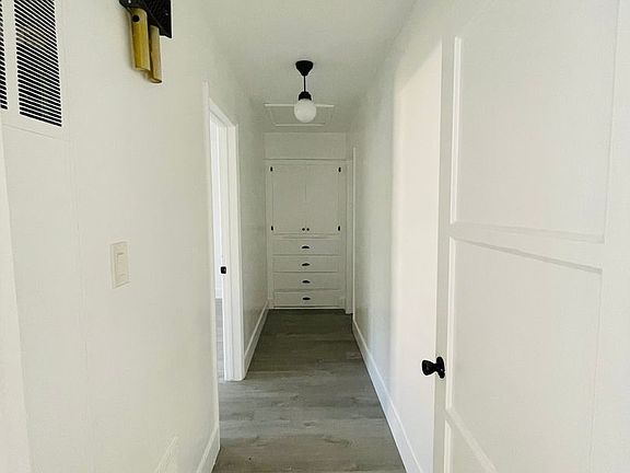 5th image of 415 N El Molino Ave #N21