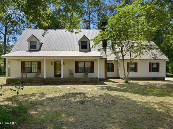 934 Falcon Circle, Greenville, NC 27834