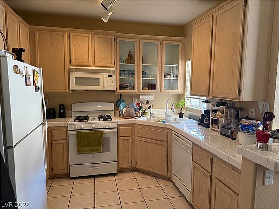 4th image of 75 N Valle Verde Dr APT 1421