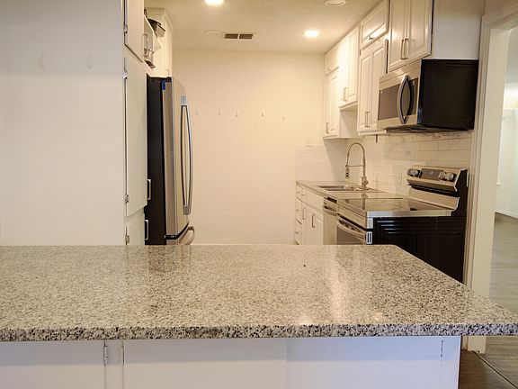 4th image of 3104 29th St