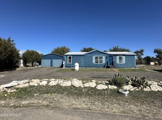 20932 E Quail Run Dr, Mayer, AZ 86333
