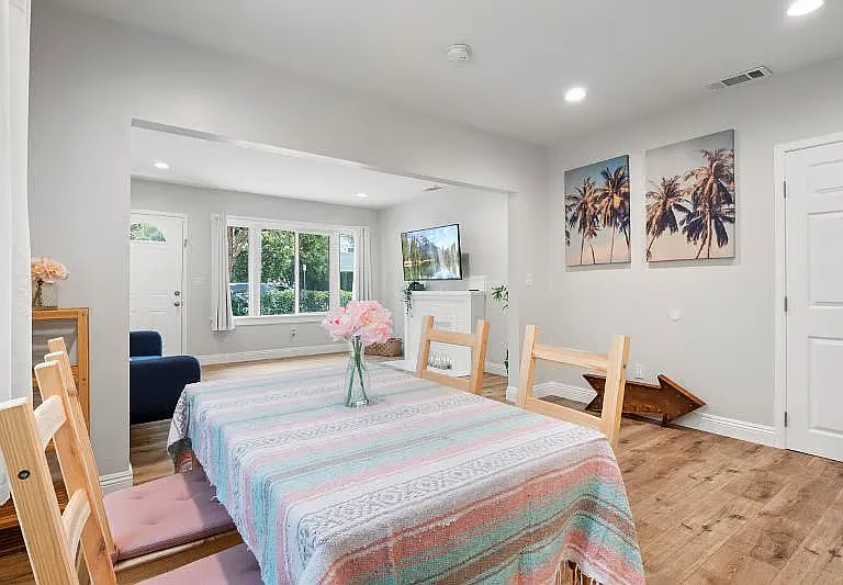 749 N Wilton Pl #2 — Photo 7