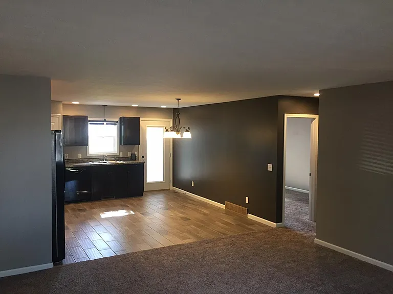 1004 N Hudson Ave — Photo 3