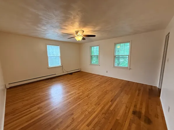 2803 North St #3E, Endicott, NY 13760