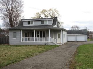 1535 Como Park Blvd, Depew, NY 14043