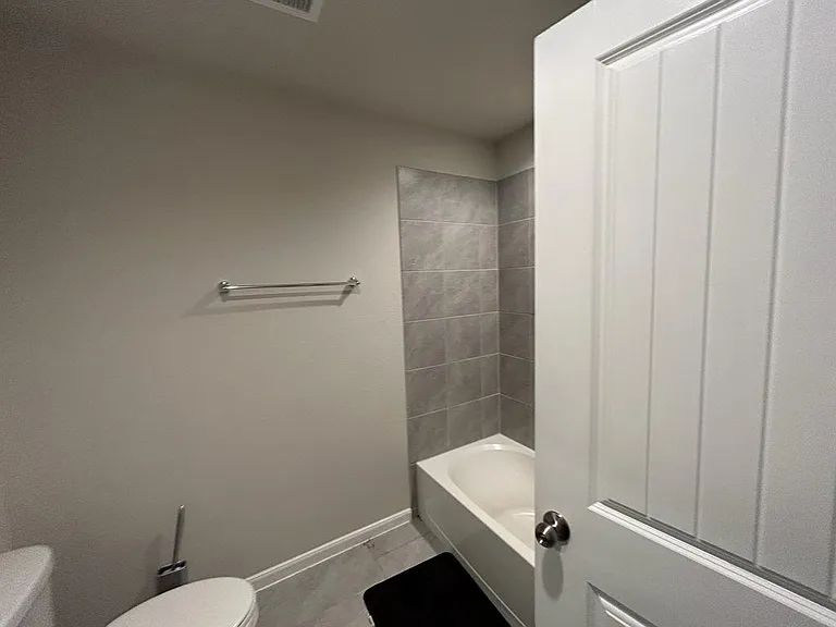 3207 Sumac Dr — Photo 16