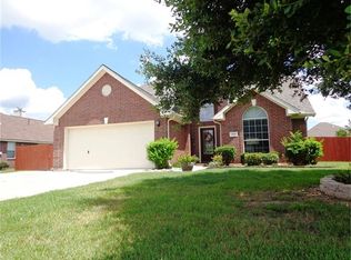 1001 N Belle Dr, Angleton, TX 77515