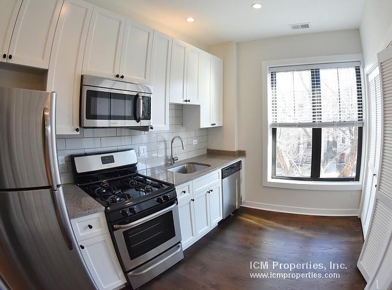 1st image of 1600 W Belle Plaine Ave APT 2F