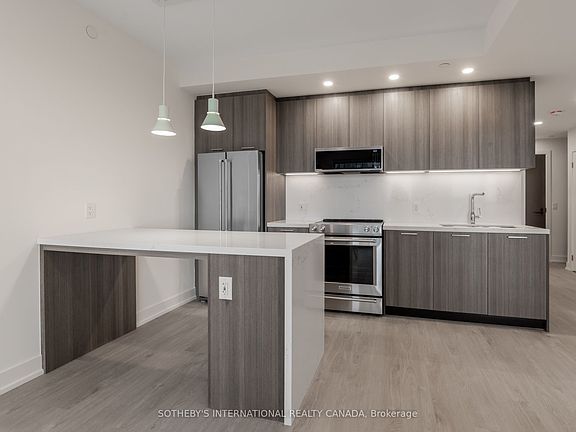3rd image of 31 Garden Ave #1403