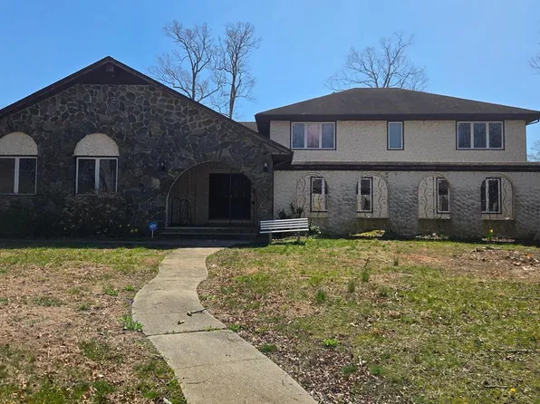 919 Somerset Dr, Toms River, NJ 08753