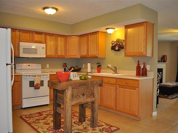 Spacious kitchen
