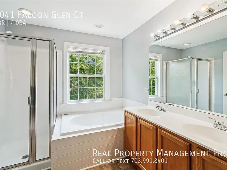 9041 Falcon Glen Ct — Photo 14