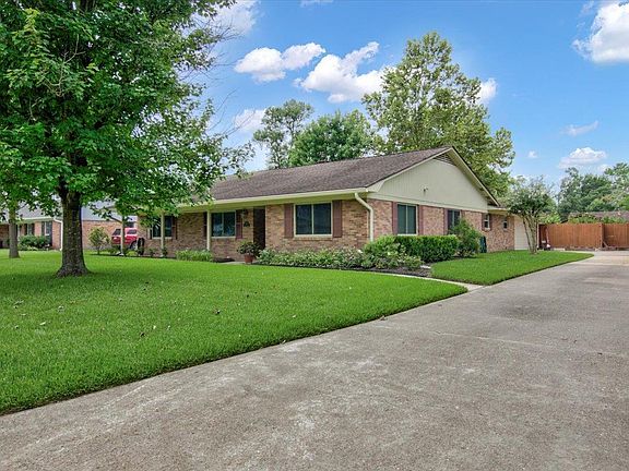 2nd image of 1855 Karen Ln