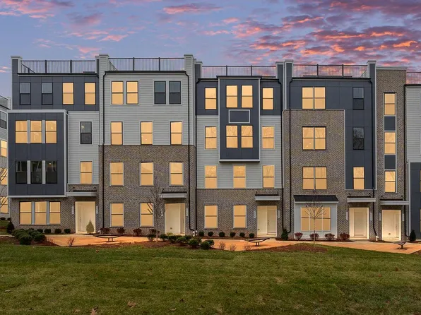 20821 Cloongee Ter, Dulles, VA 20166