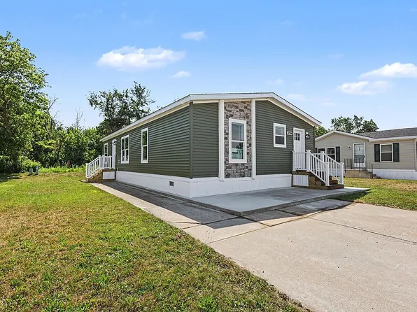 2360 Hillcrest Way, Zeeland, MI 49464