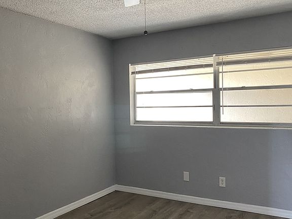 4th image of 1910 S Palmetto Ave #11401656