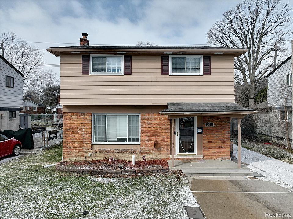 1st image of 29841 Everett St