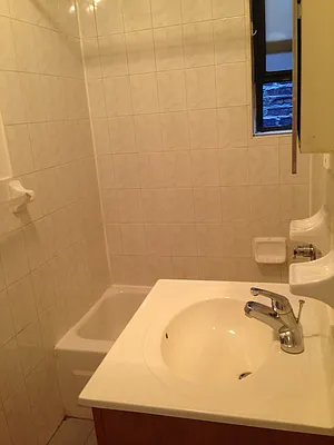 Rented by Kings Court Real Estate | media 32