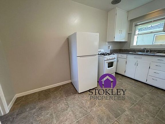 4th image of 529 Soto St