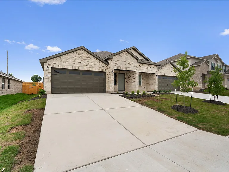 18609 Cremello Dr #B — Photo 2