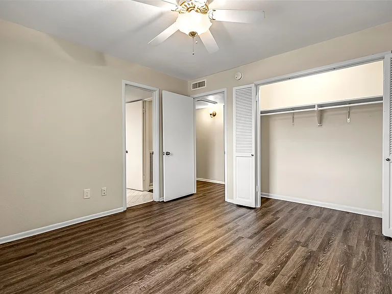 5835 E University Blvd #D — Photo 22