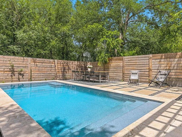 1404 E M Franklin Ave #1 — Photo 31