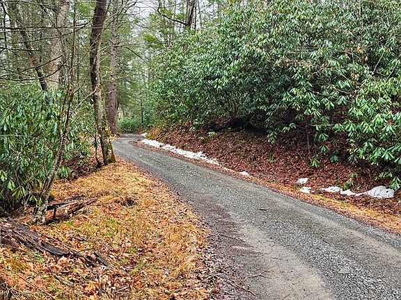 3rd image of 7100 Slab Camp Rd