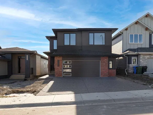 141 Creekstone Hl SW, Calgary, AB T2X 5G6