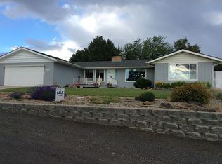 5210 Crest Acres Pl, Yakima, WA 98908