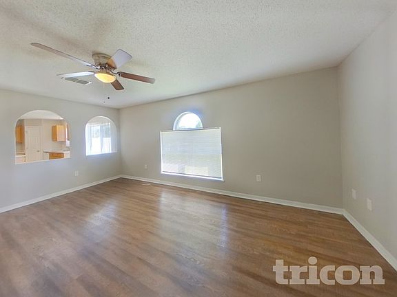 3rd image of 5512 Treig Ln