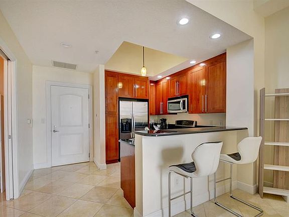 4th image of 701 S Olive Ave APT 1508