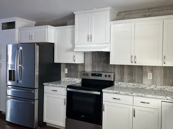 57 Meadow Farm Rd #57, Bangor, ME 04401