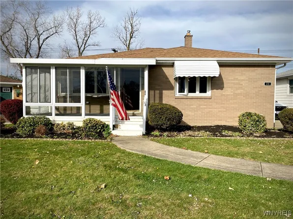 26 Ceil Dr, Cheektowaga, NY 14227