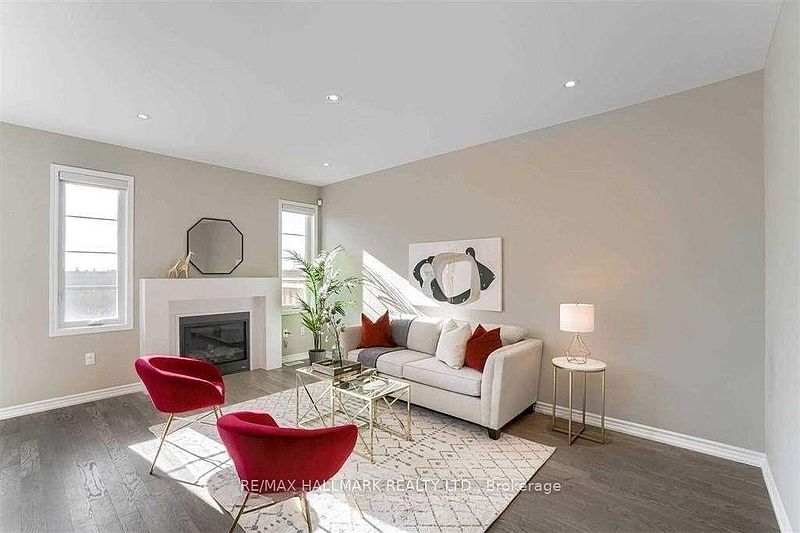 Oakville Townhouse for rent - 4 Bedrooms — photo 3