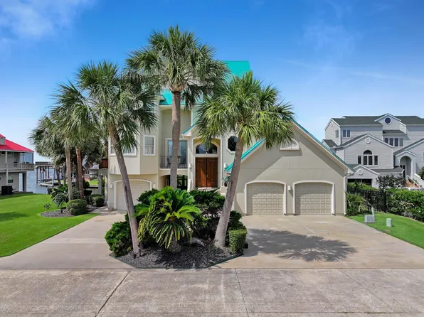425 Island Way, Port Arthur, TX 77640