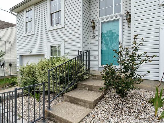 2nd image of 1088 Pebble Creek Dr