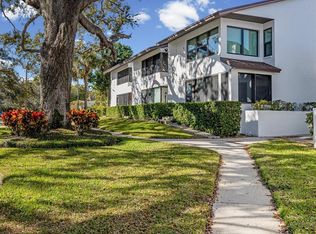 413 S Bayshore Blvd APT 4, Safety Harbor, FL 34695
